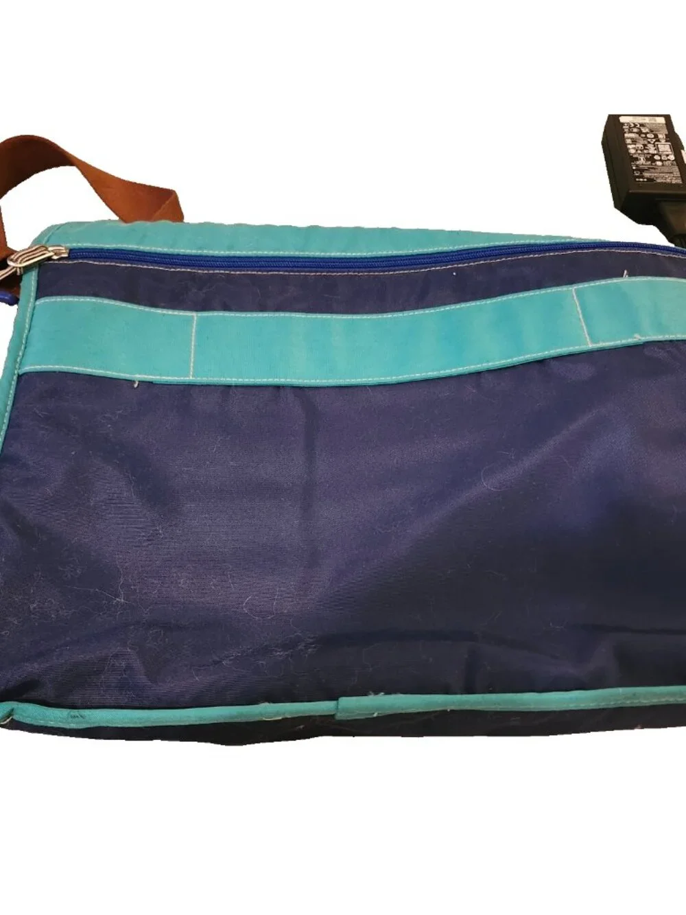 Vera Bradley Lighten Up Laptop Messenger Bag Cool Lagoon pattern